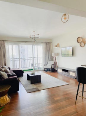 The Crescent- serene, luxury 2br apartment with balcony, office, gym and sauna in Kileleshwa Lavington